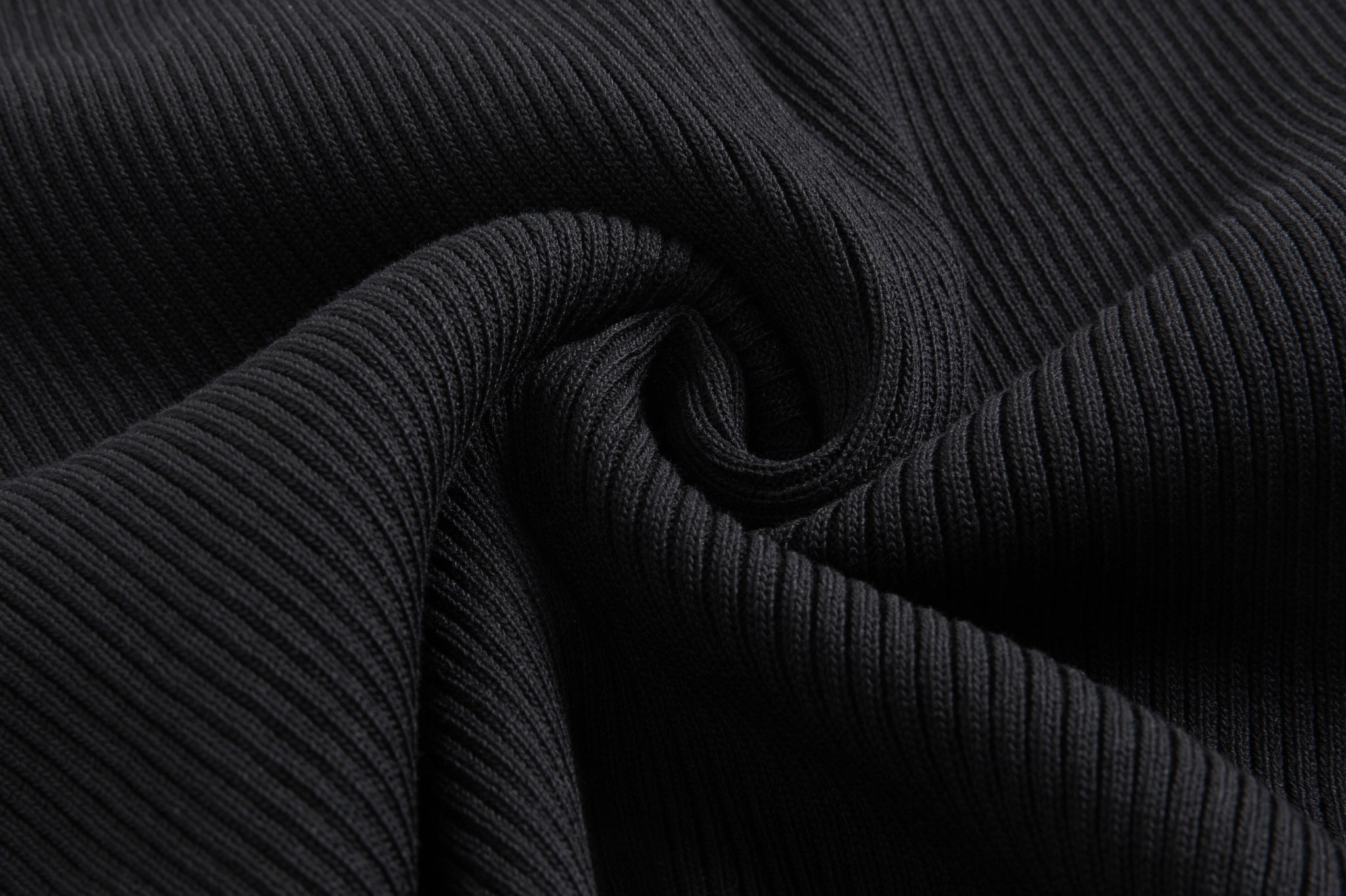 Halter V-Neck Ribbed Button Tank | Merra Muse