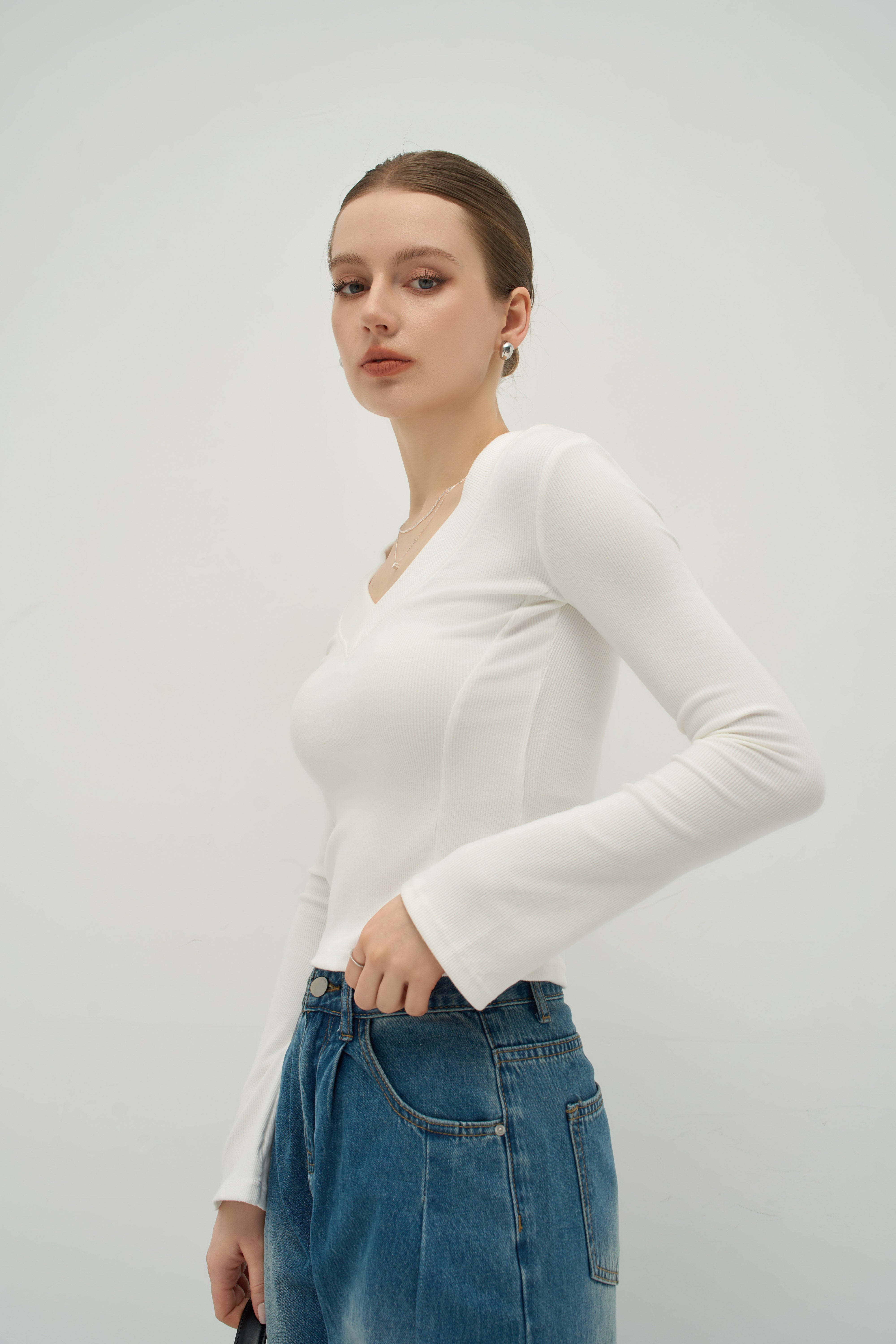 Contour V-Neck Long Sleeve Top