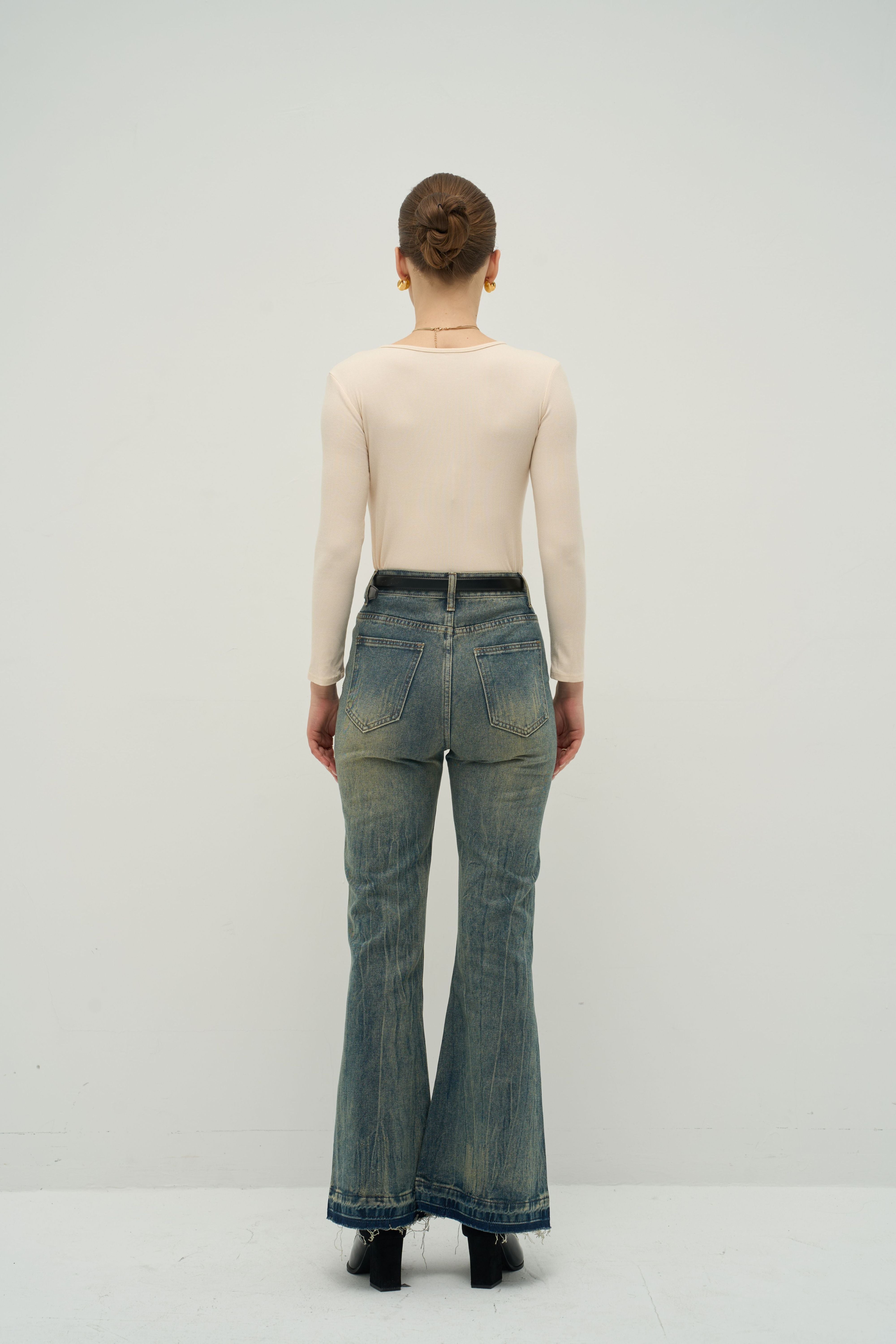 The Contour Cutout Long Sleeve | Merra Muse
