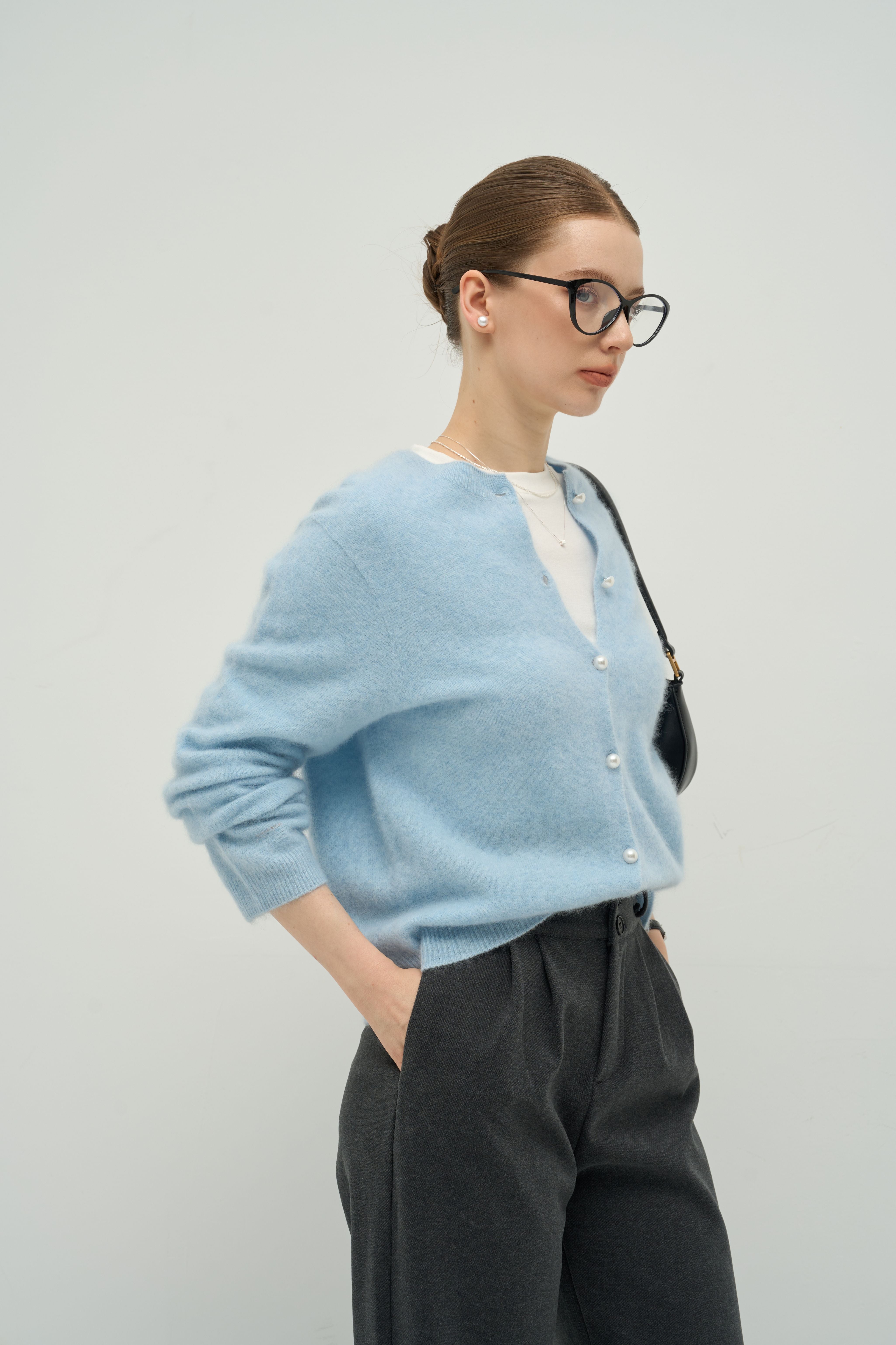 Luxe Cashmere Crew Cardigan | Merra Muse
