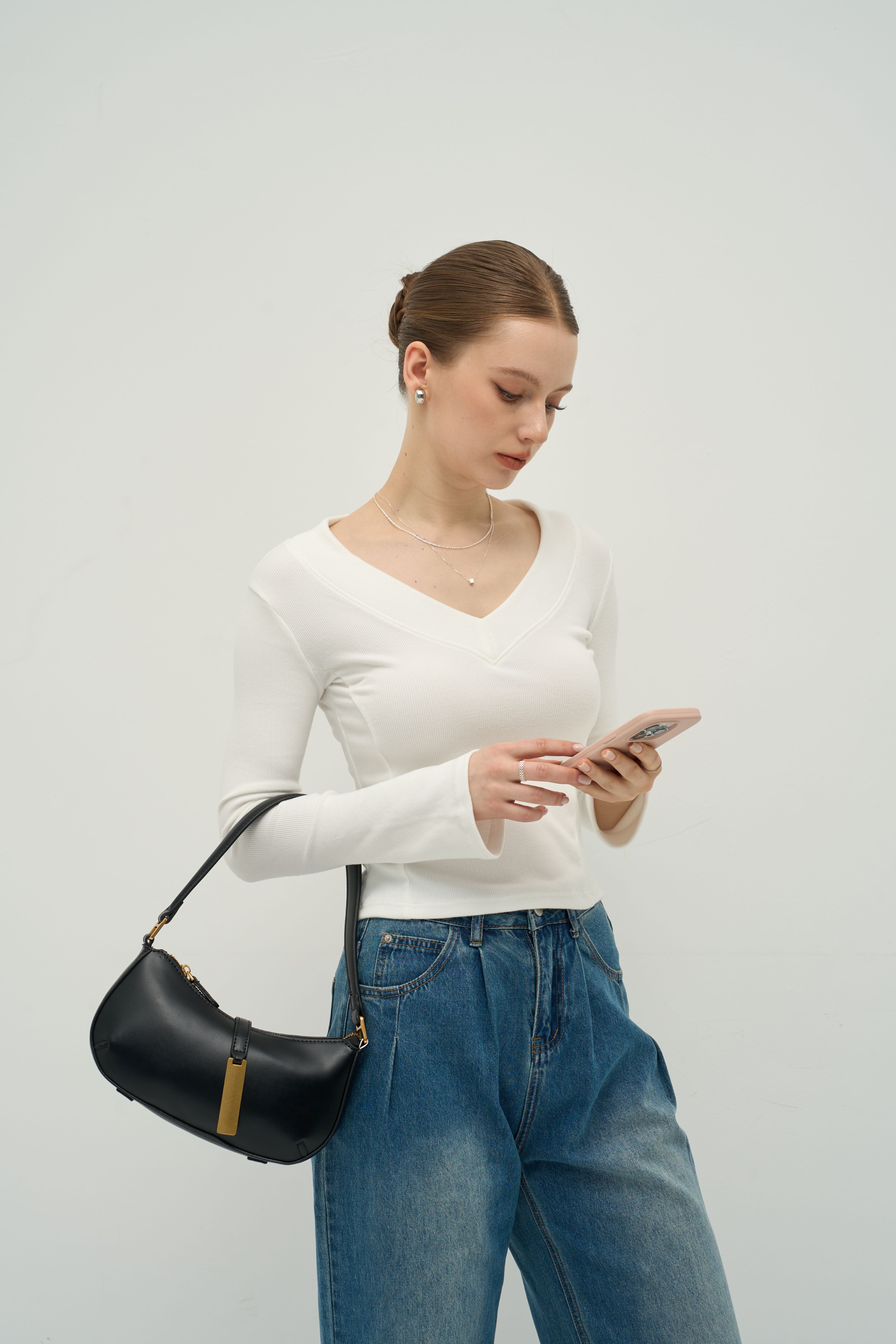 Contour V-Neck Long Sleeve Top