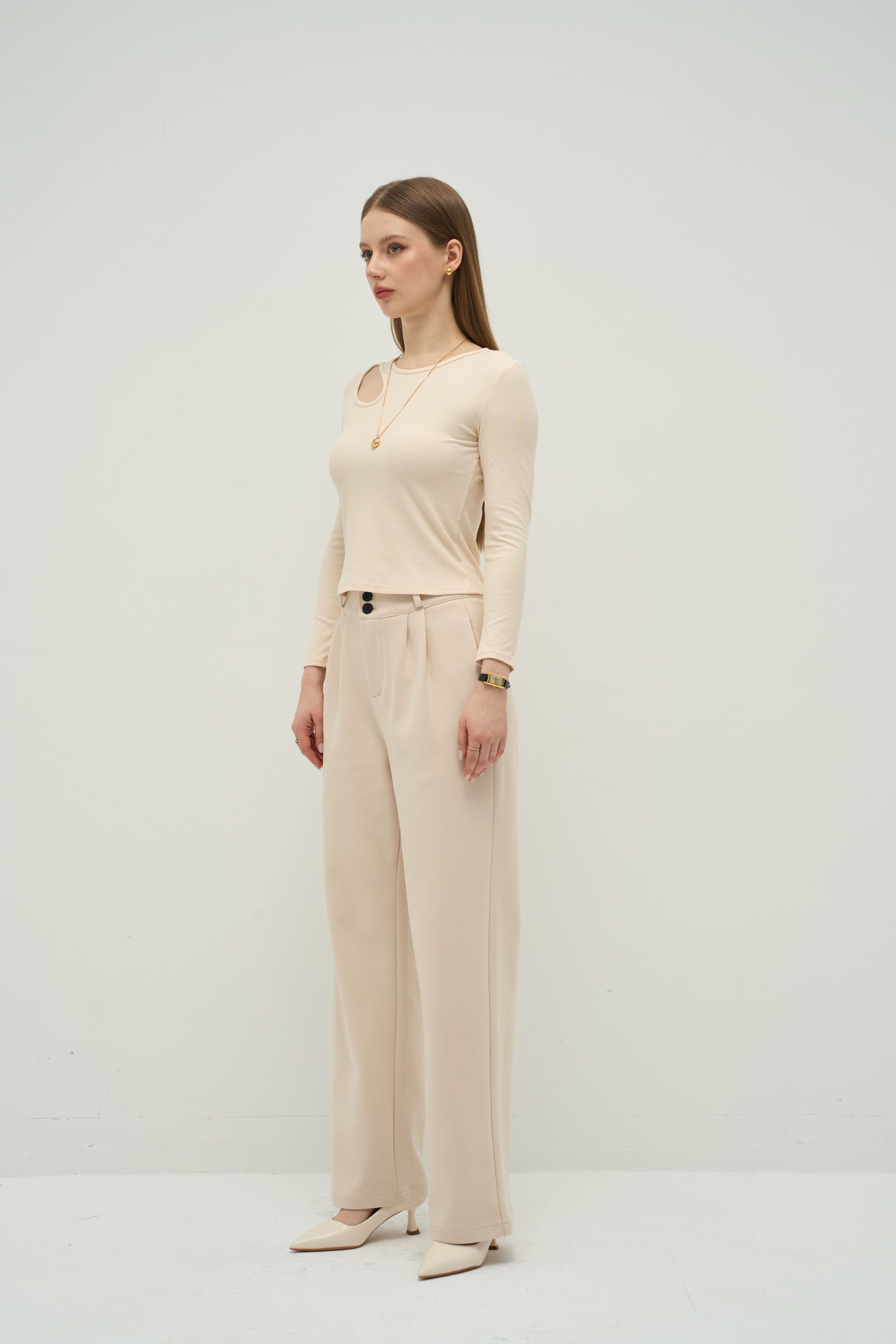 The Contour Cutout Long Sleeve – Sculpted Essential | Merra Muse
